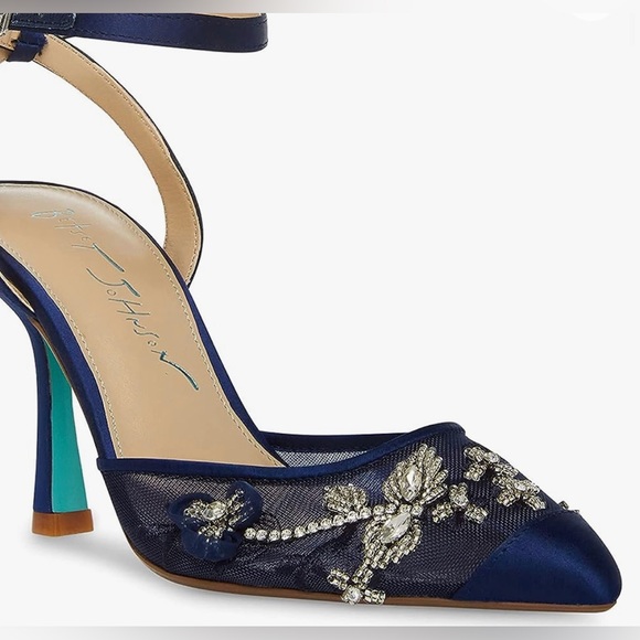 NWT Betsy Johnson Micki Women’s Heels